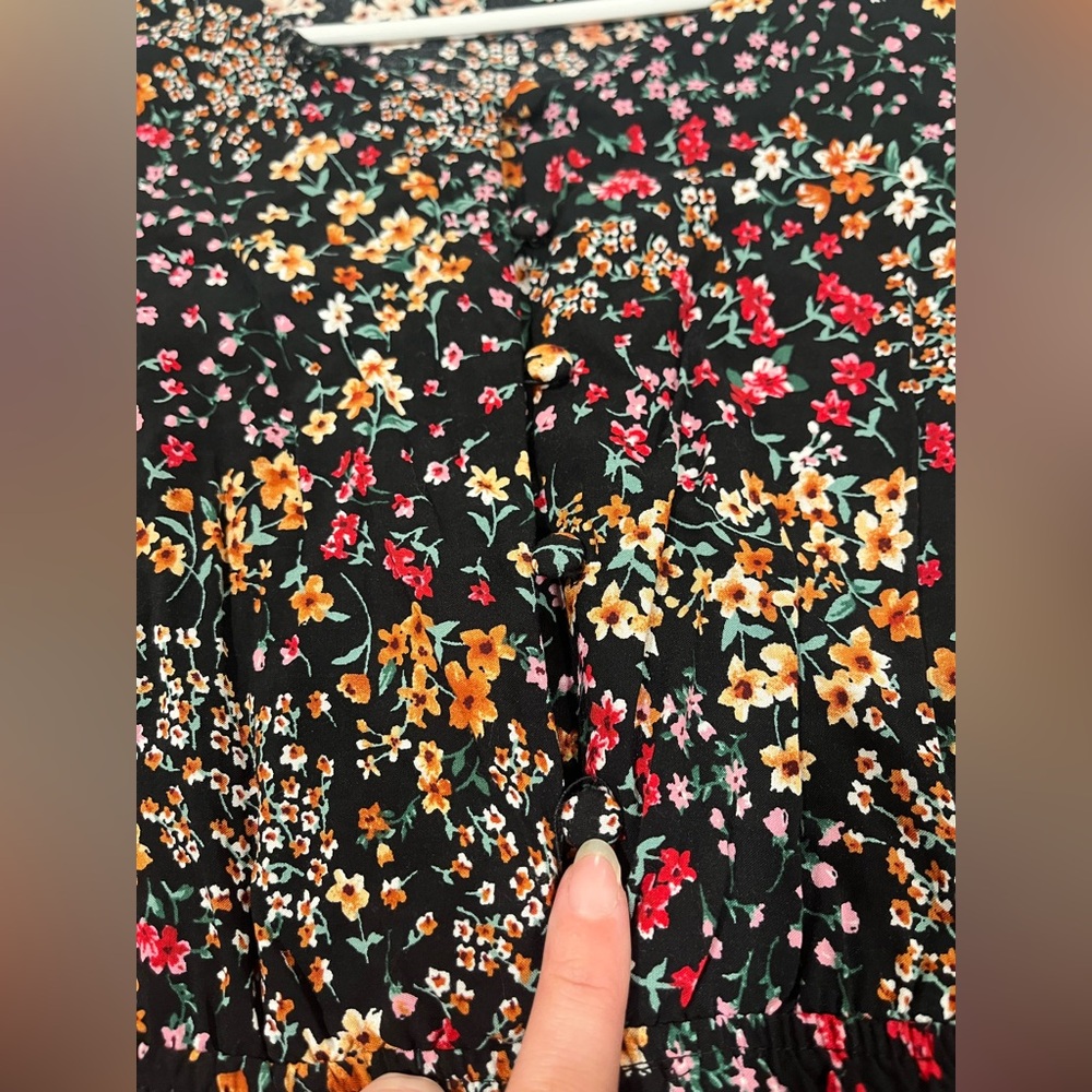 Passport Black Floral Button Front Mini Dress Rayon Size Medium - Picture 6 of 6